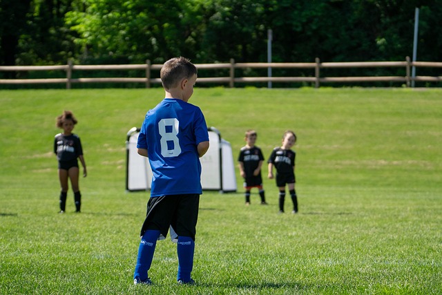 丢四个还能赢！曼城上次在联赛做到还是1957年5-4谢周三